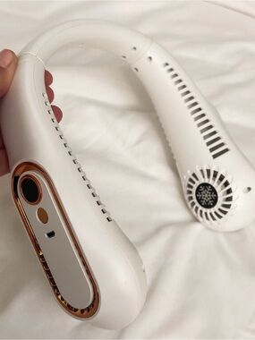 Hands-Free White Neck Fan with Rose Gold Accents